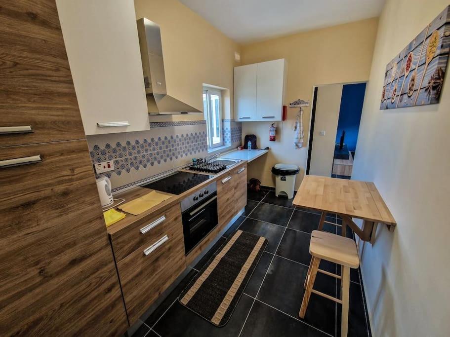 Comfy And Cosy. Appartement St. Paul's Bay Buitenkant foto